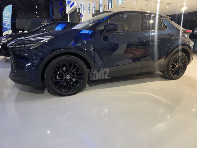 טויוטה C-HR