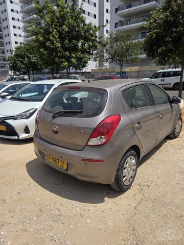 יונדאי i20