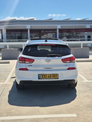 יונדאי i30
