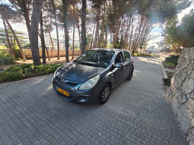יונדאי i20