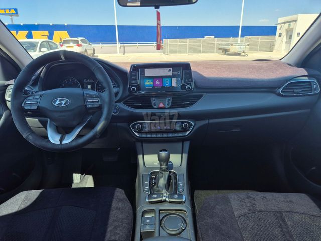 יונדאי i30