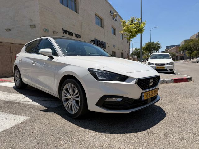 מודעת רכב סיאט לאון