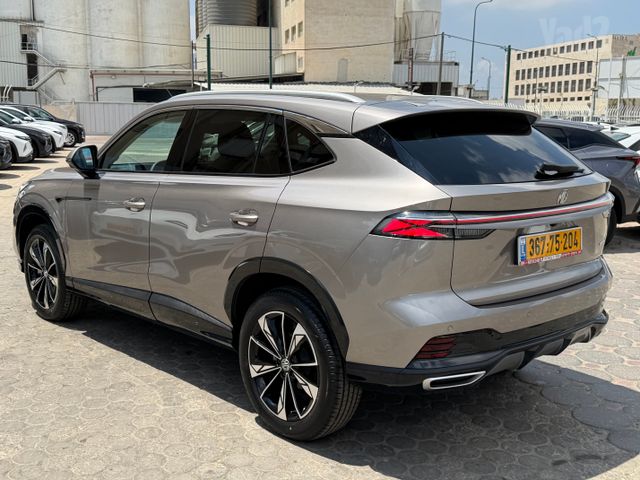 אם ג'י HS