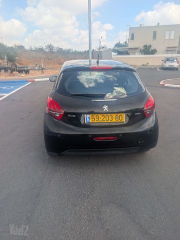 פיג'ו 208