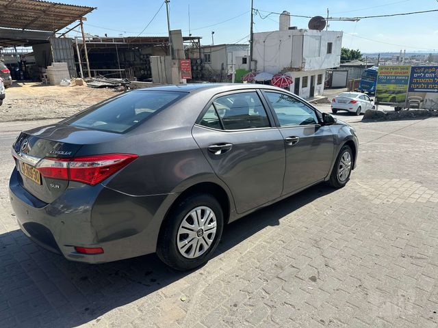 טויוטה קורולה