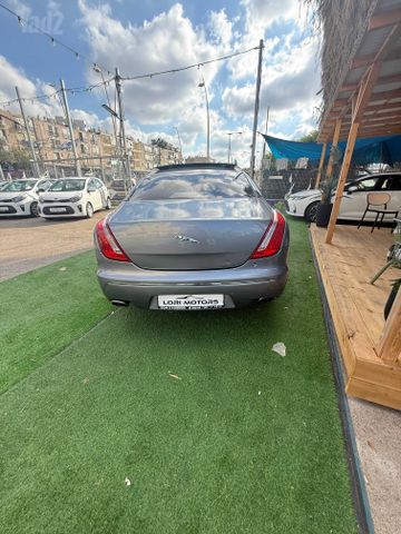 יגואר XJ