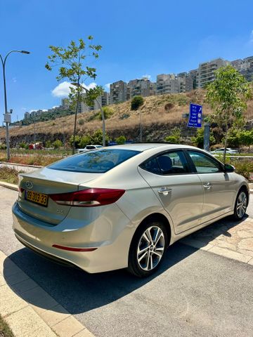 יונדאי אלנטרה