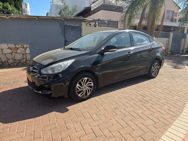 יונדאי אקסנט i25