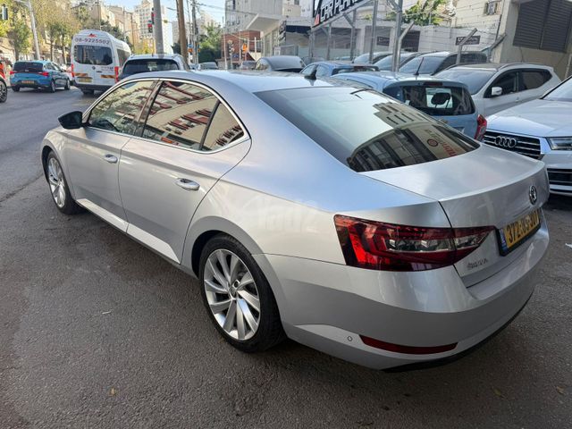 סקודה סופרב