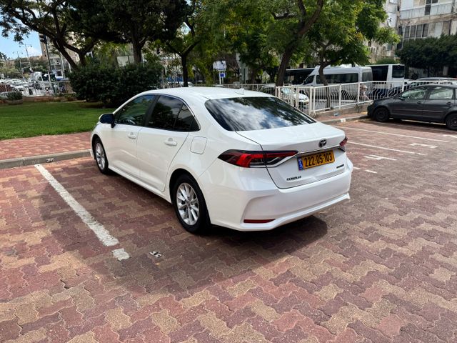 טויוטה קורולה