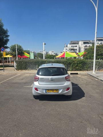 יונדאי i10