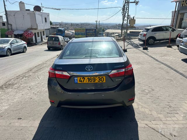 מודעת רכב טויוטה קורולה