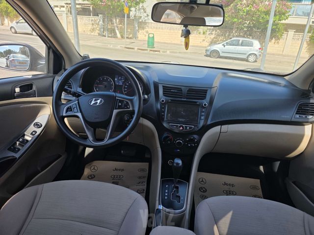 יונדאי אקסנט i25