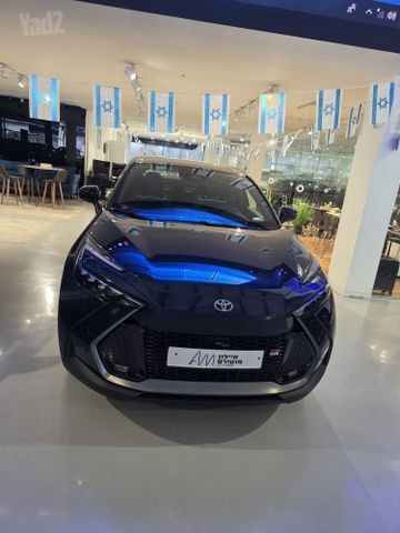 מודעת רכב טויוטה C-HR