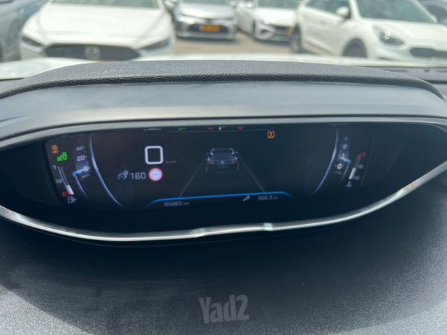 פיג'ו 3008