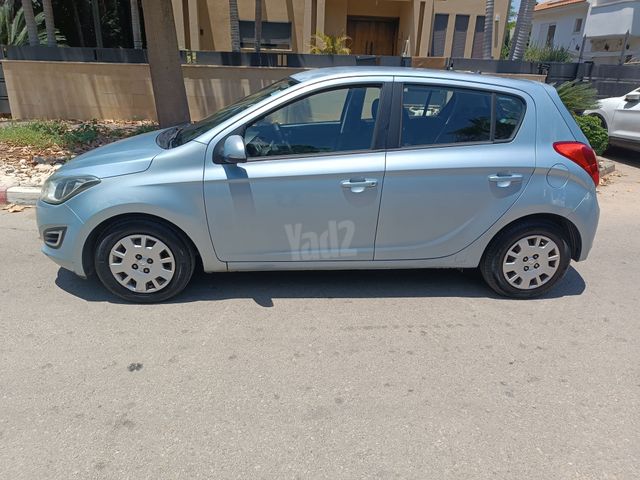 יונדאי i20