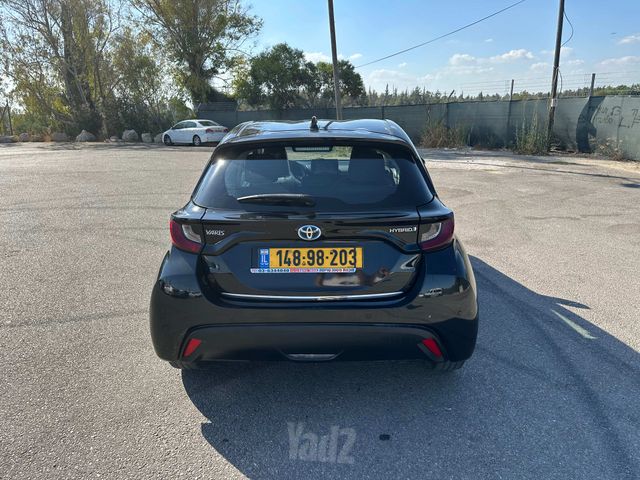 מודעת רכב טויוטה יאריס