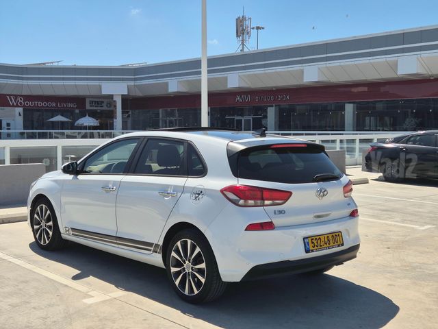 יונדאי i30