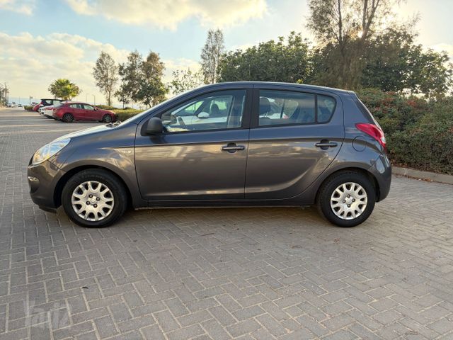 יונדאי i20
