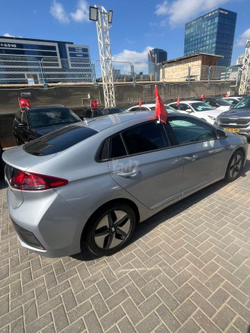 יונדאי איוניק