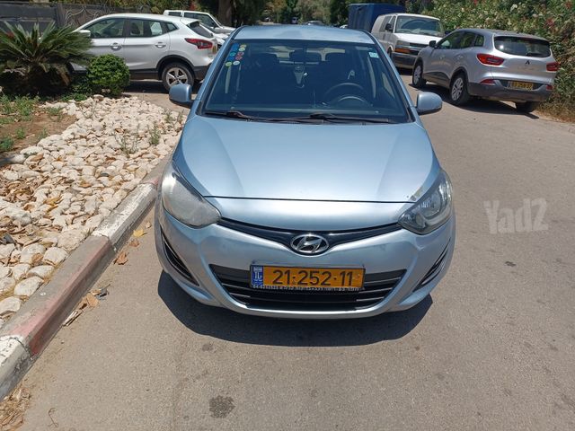 יונדאי i20