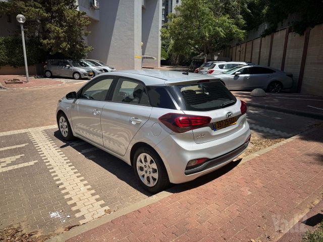יונדאי i20
