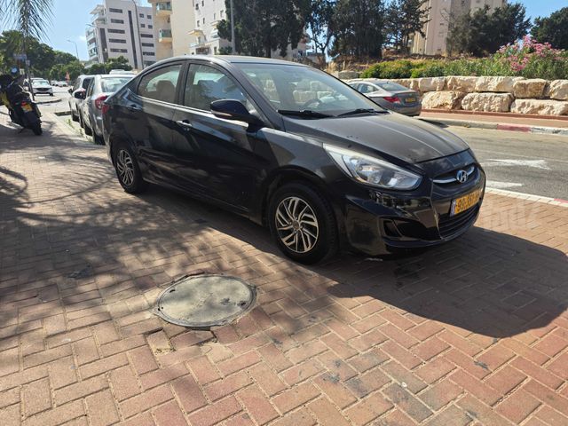 יונדאי אקסנט i25