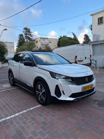 פיג'ו 3008