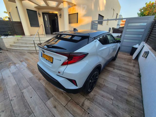 טויוטה C-HR