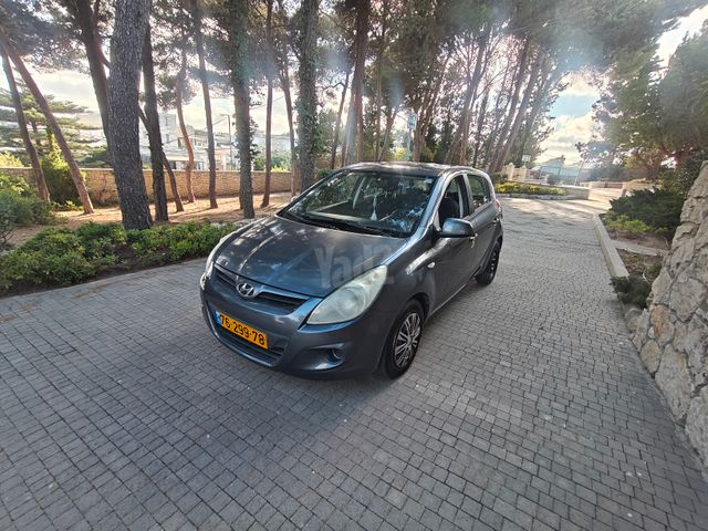 מודעת רכב יונדאי i20