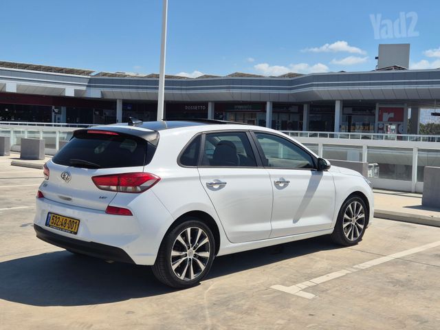 יונדאי i30