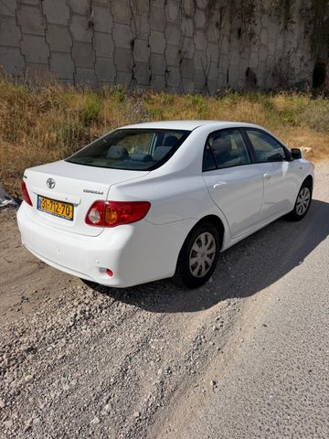 טויוטה קורולה