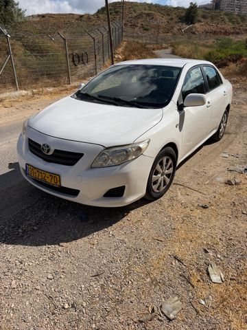 טויוטה קורולה