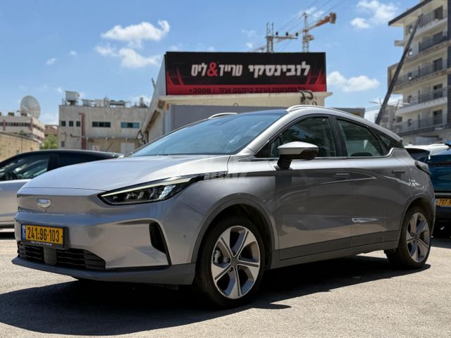 מודעת רכב ג׳ילי Geometry C