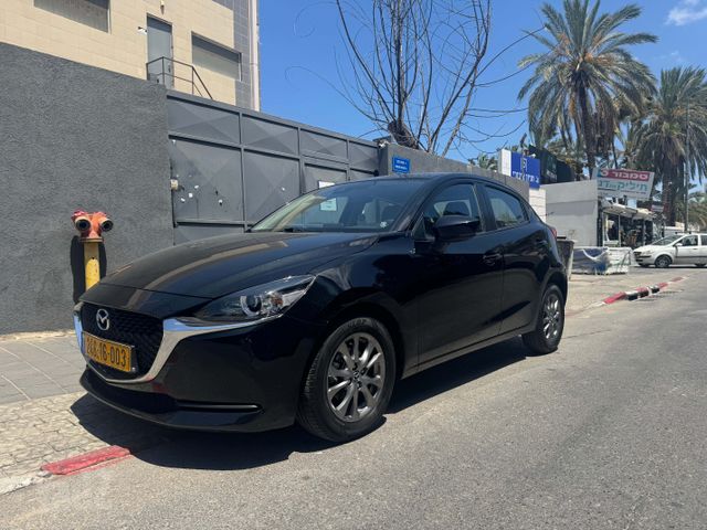 מודעת רכב מאזדה 2
