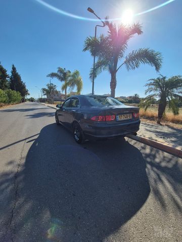מודעת רכב הונדה אקורד