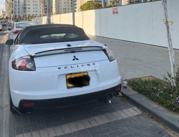 מודעת רכב מיצובישי אקליפס