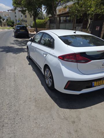 יונדאי איוניק