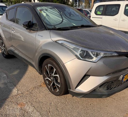 מודעת רכב טויוטה C-HR