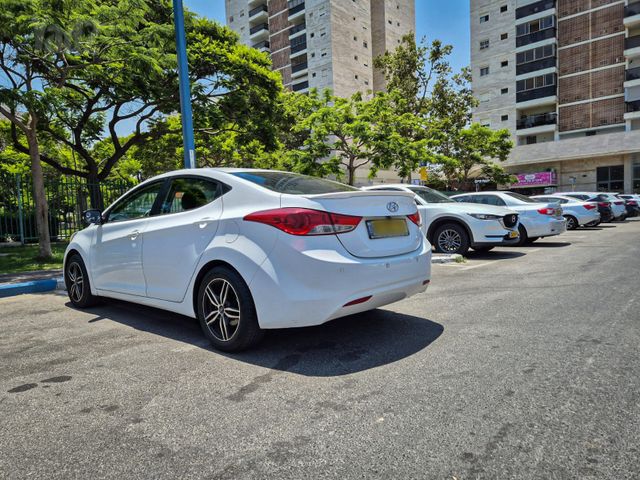 יונדאי I35