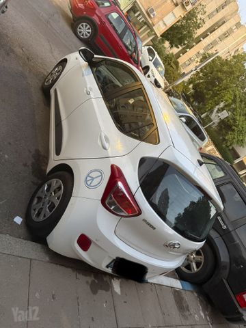 יונדאי i10