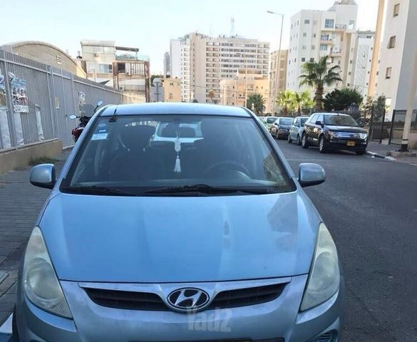 מודעת רכב יונדאי i20
