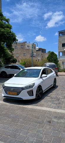 יונדאי איוניק