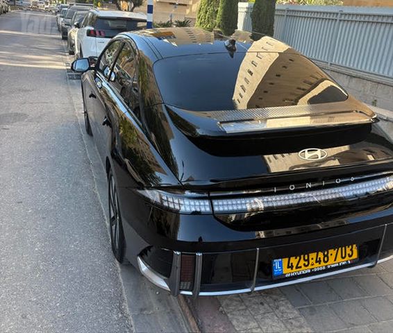 יונדאי איוניק 6