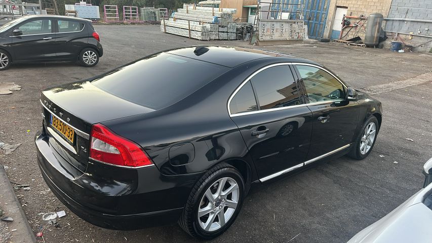 וולוו S80