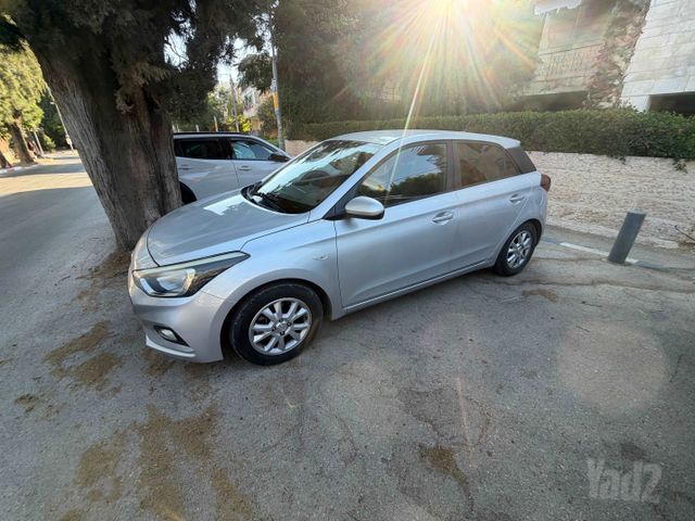 יונדאי i20