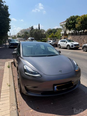 טסלה מודל 3