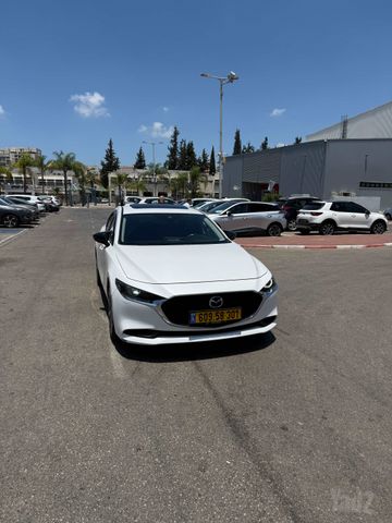 מאזדה 3