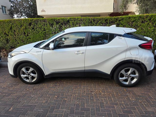 טויוטה C-HR