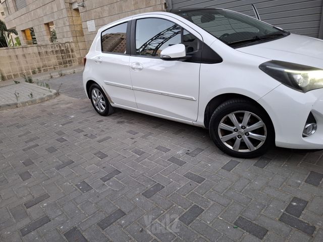 מודעת רכב טויוטה יאריס